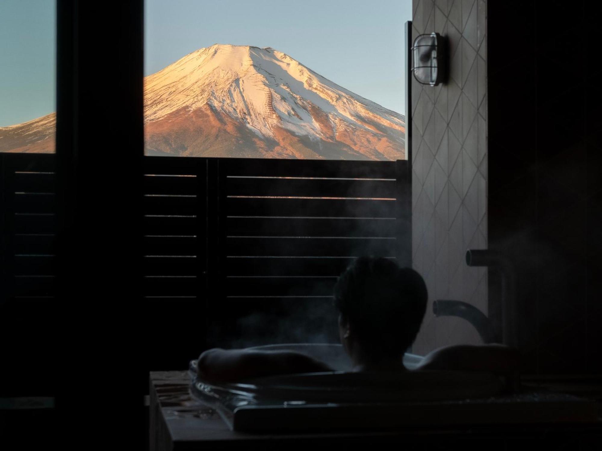 Mt Fuji View And Private Sauna Ryokan Shizuku ยามานากะโกะ ภายนอก รูปภาพ